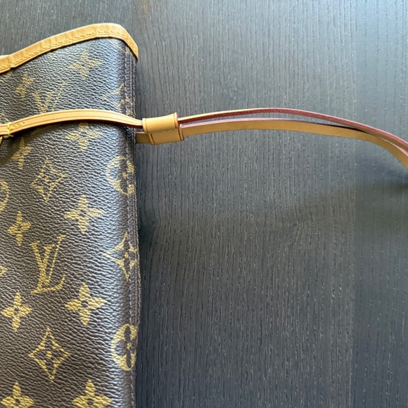 Louis Vuitton GM Monogram Neverfull large tote - Picture 2 of 11
